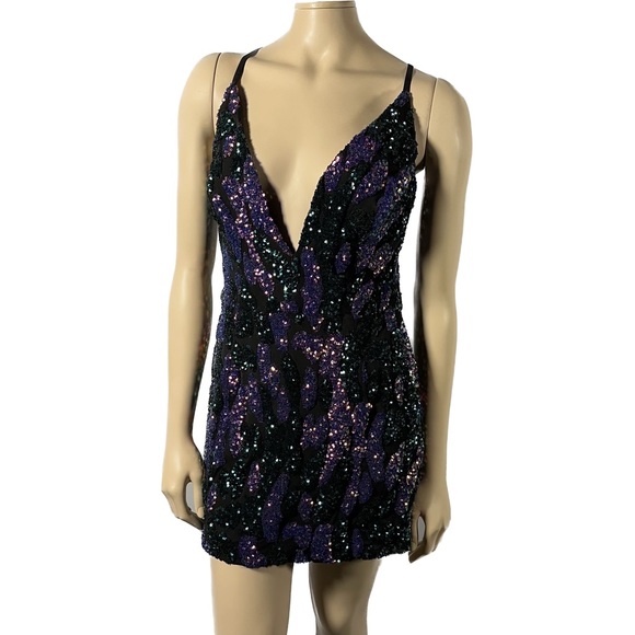 NWOT Helsi Sequin Dress - Picture 7 of 13